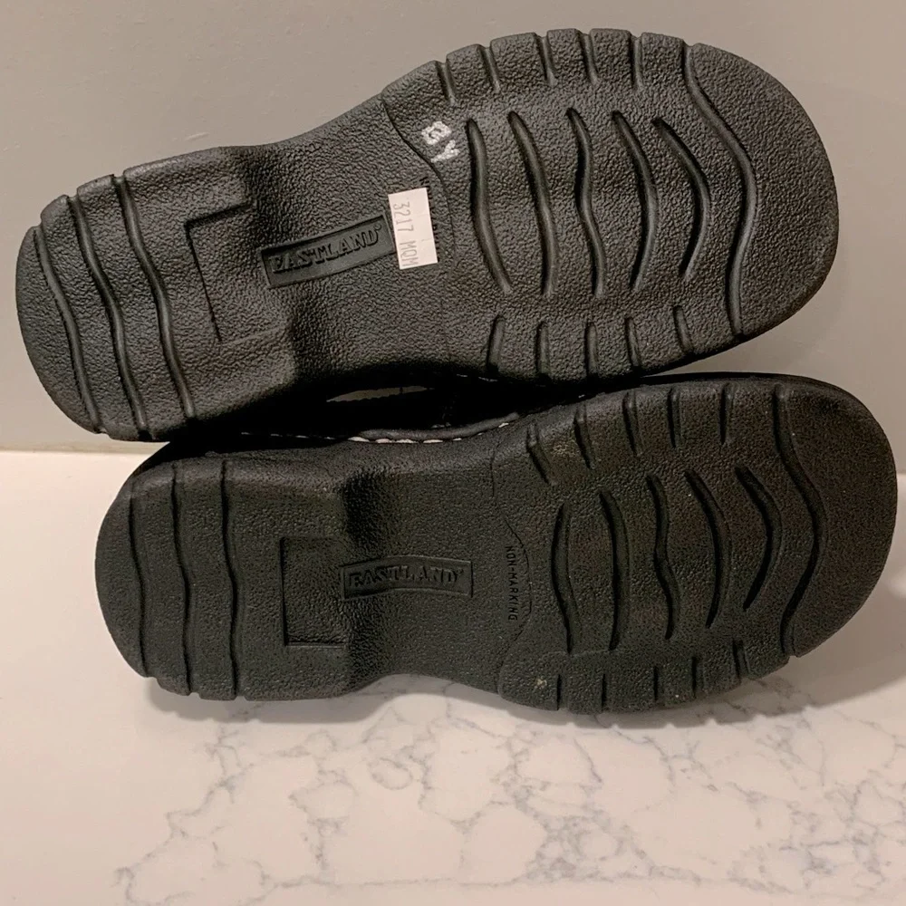 Eastland Kids Newport Shoes Size 11